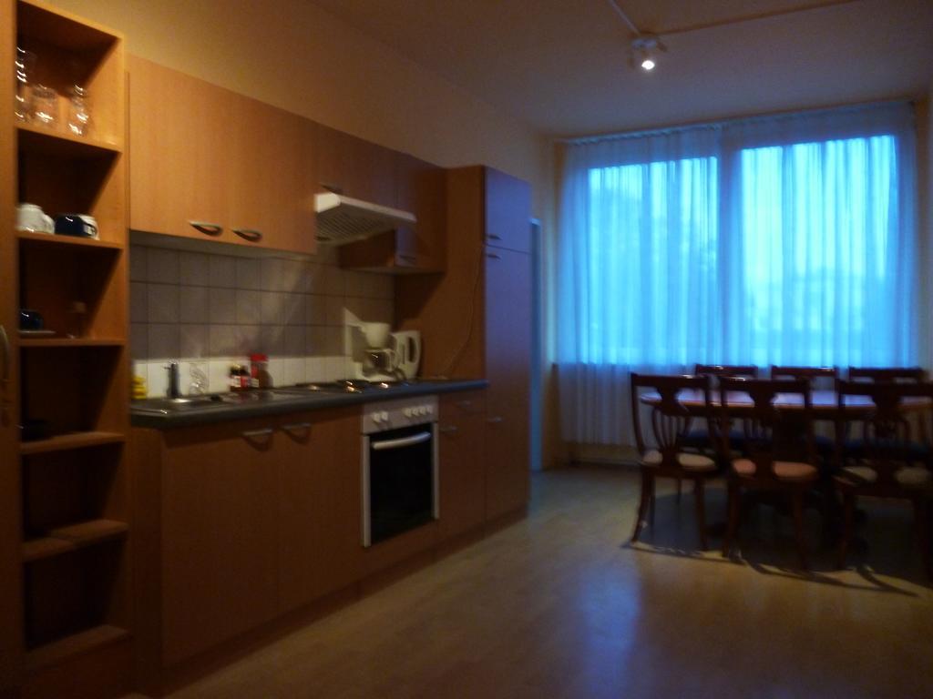 Bergedorf Haus 9 Hotel Hamburg Bagian luar foto