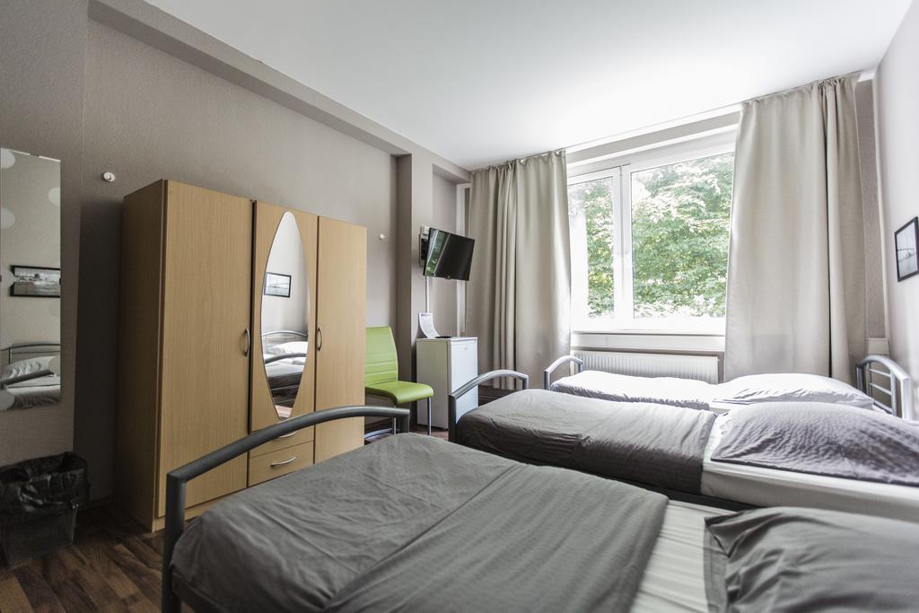 Bergedorf Haus 9 Hotel Hamburg Bagian luar foto